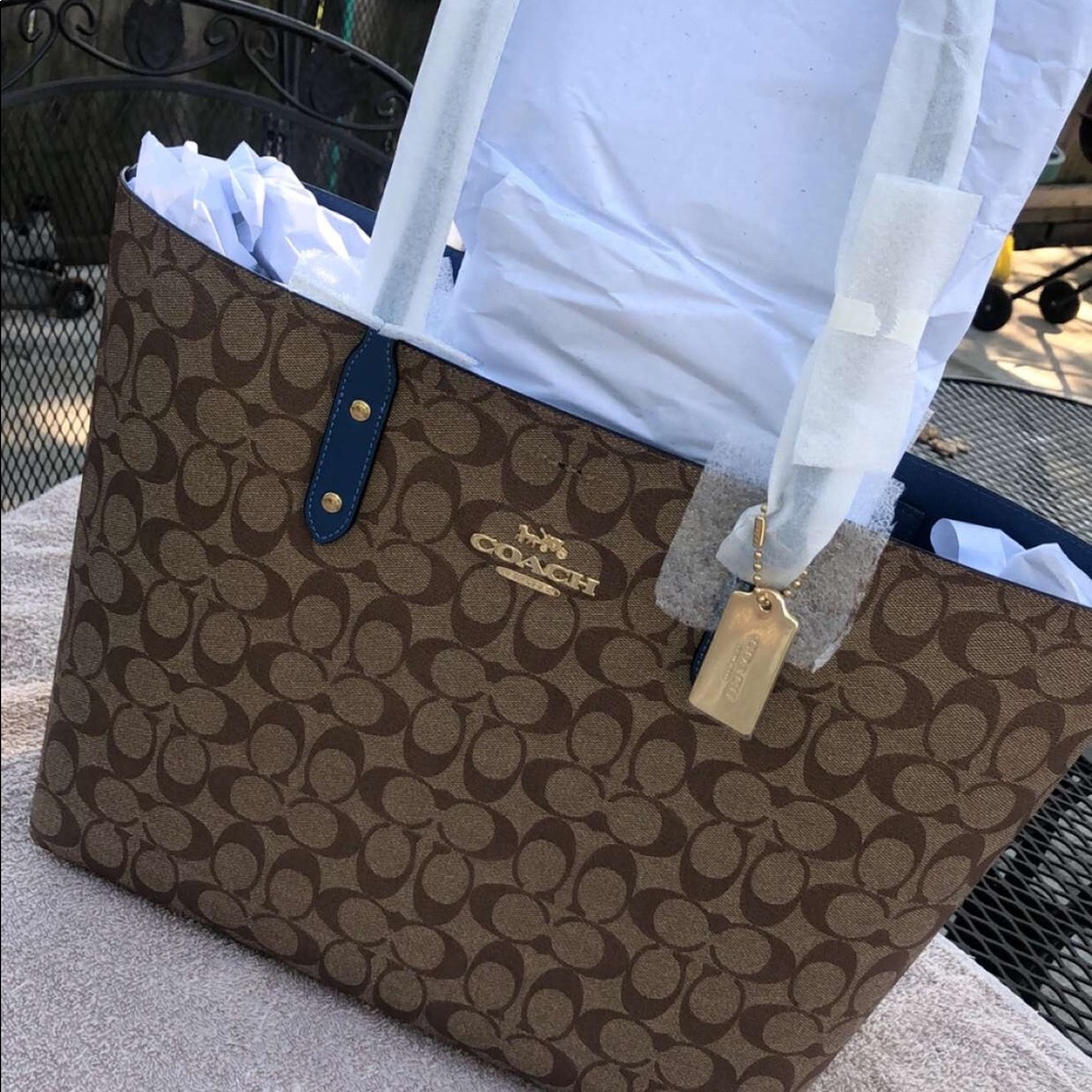 Coach tote